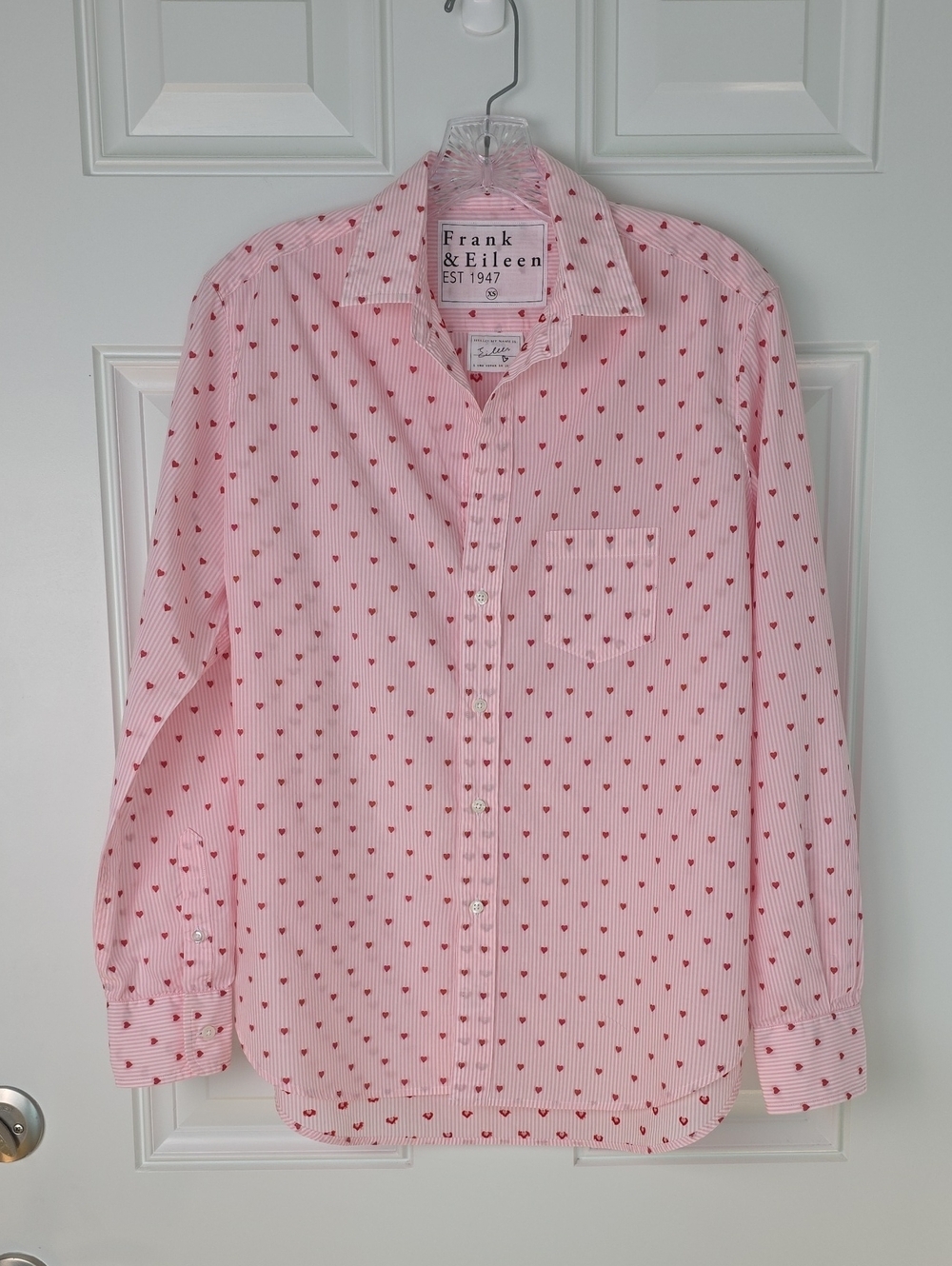 Frank & Eileen Pink Cotton Button-Down Shirt with Red Heart Print.  Size XS